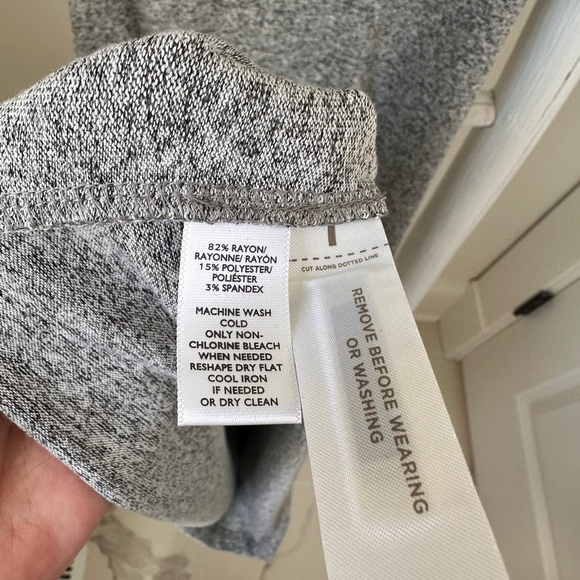 Loft Tiered Flutter Knit Dress Light Limestone Gray Sz Large - Picture 9 of 9